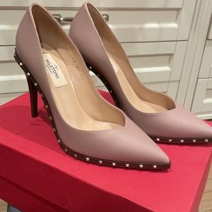 Valentino Garavani taupe pink gold studded trim high heel